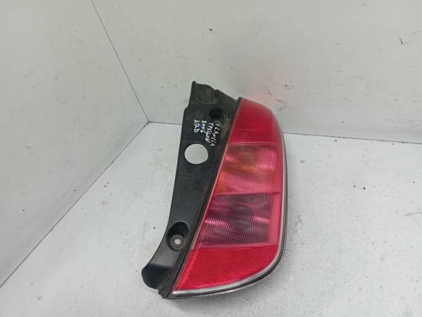 FEU ARRIERE DROIT LANCIA - Vue 1